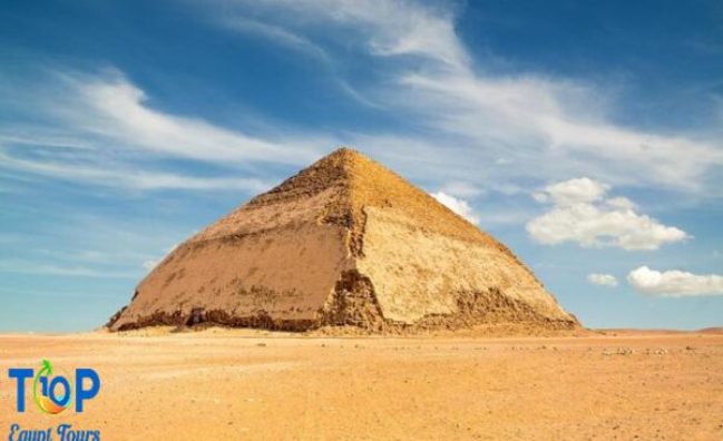 Day Tour to Dahshur, Saqqara and Meidum from Cairo