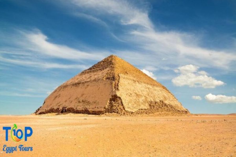 Day Tour to Dahshur, Saqqara and Meidum from Cairo