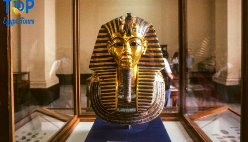 Golden Mask of Tutankhamun