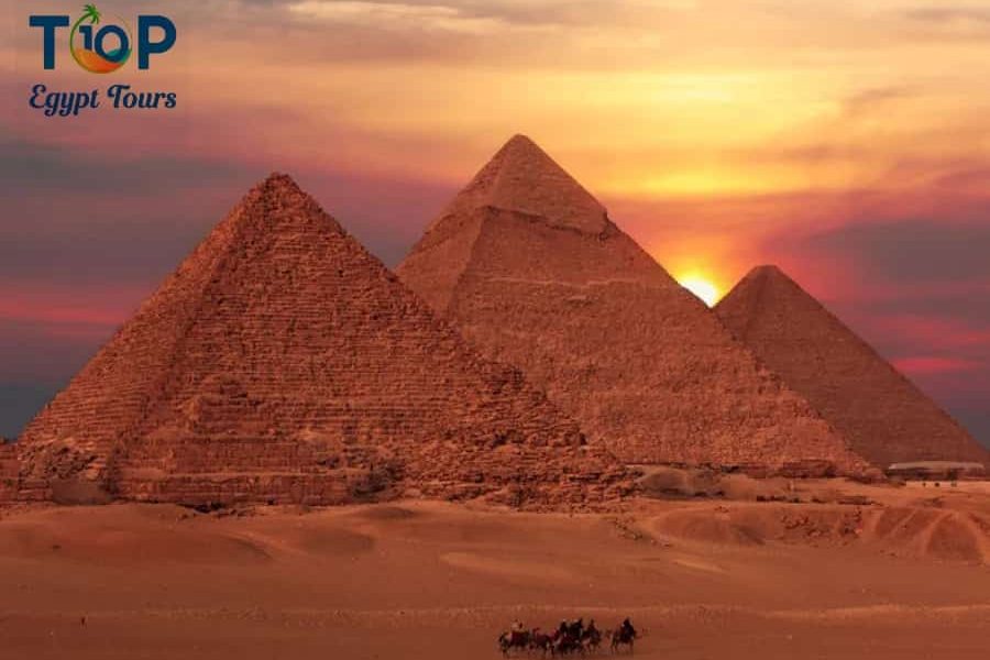 Tour to Giza Pyramids and Memphis