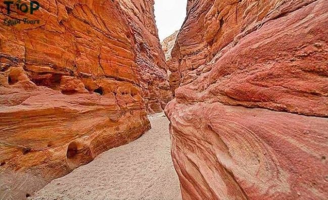 Colored Canyon and Blue Hole Day Trip from Sharm