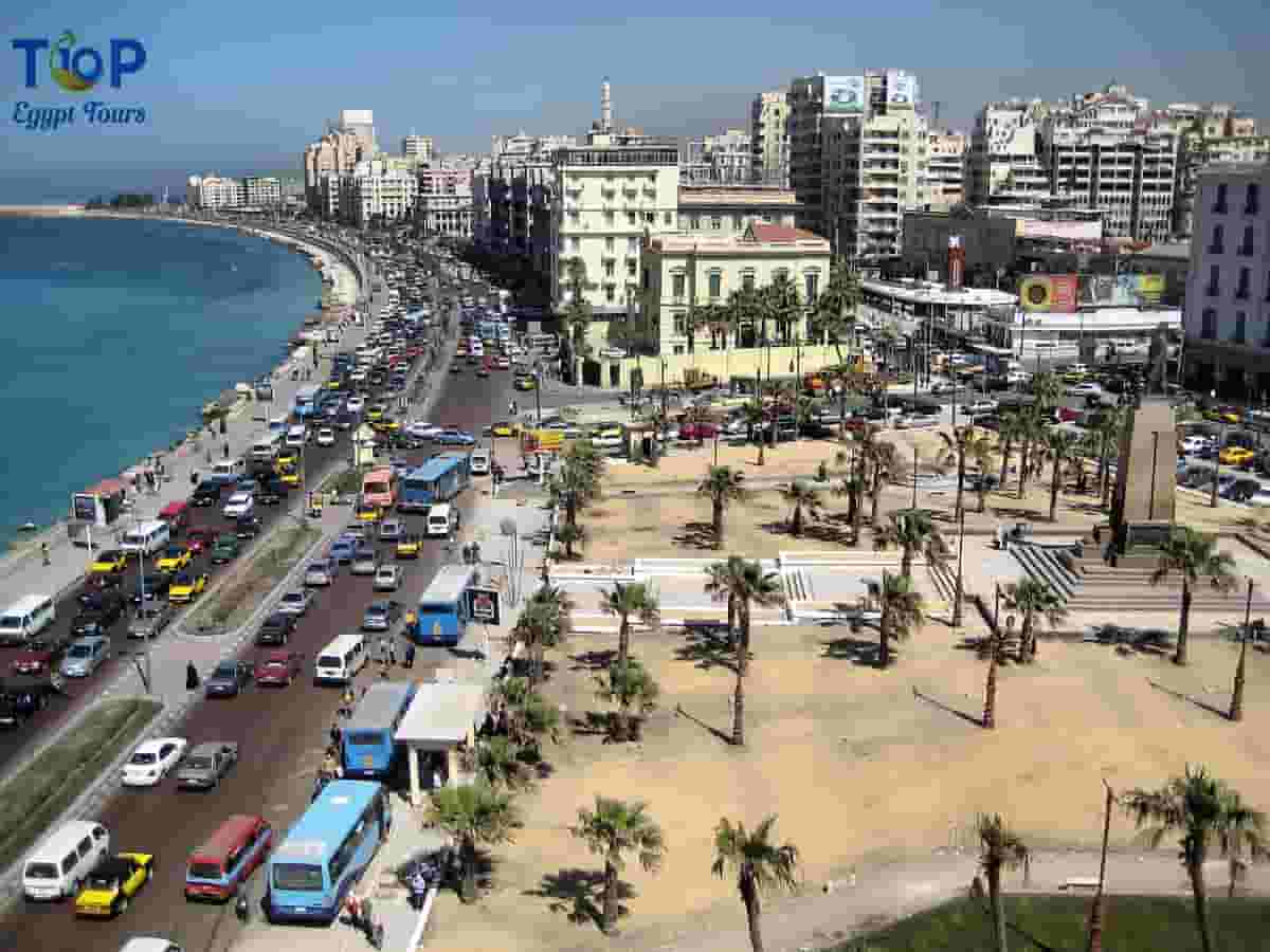 Alexandria_Corniche