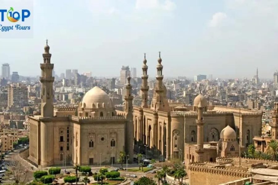 Islamic Cairo and Egyptian Museum Tour from Alexandria Port