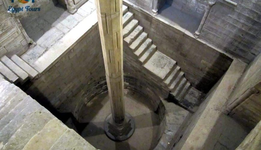 The Roda Nilometer in Al Manial