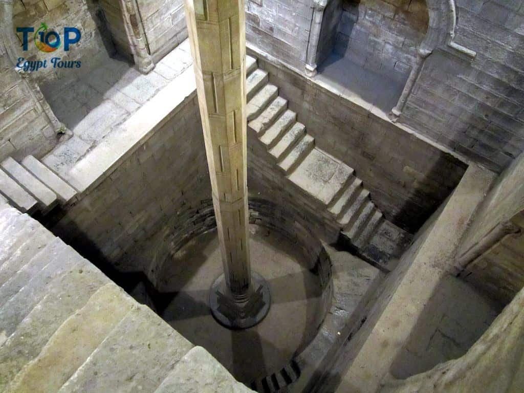 The Roda Nilometer in Al Manial