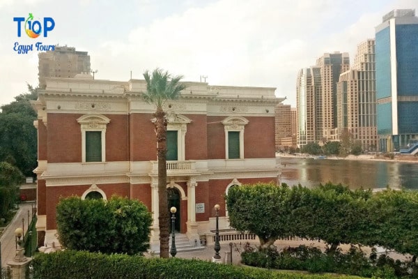 Aisha Fahmy Palace