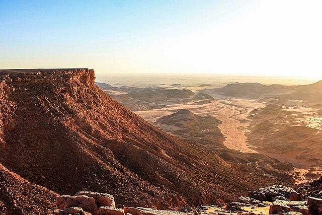 Wadi Silica Golf El Kebir