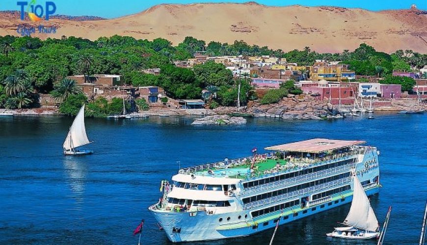 Sightseeing Experiences on a Luxury Nile Cruise