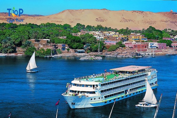 Sightseeing Experiences on a Luxury Nile Cruise