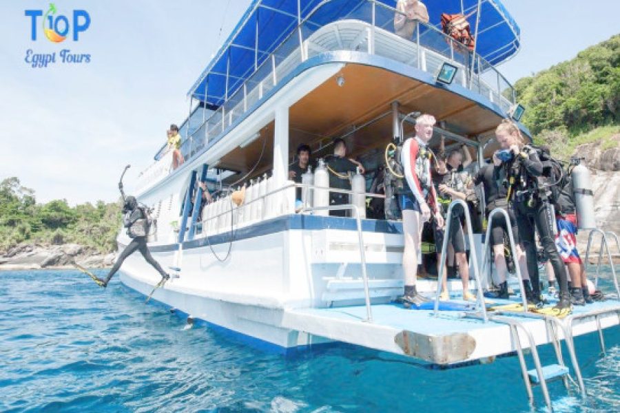 Boat Diving Day Tour In Sharm El Sheikh