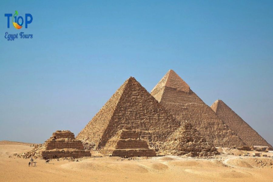 Cairo-day-tour-by-bus-standart-group-From-Marsa-Alam-Giza-Pyramids